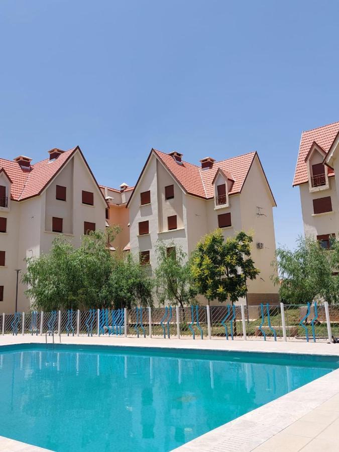 Ifrane Apartment With Swimming Pool Bagian luar foto